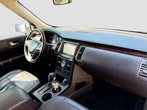 Used 2019 Ford Flex Limited image 29