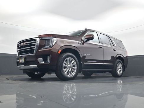 Used 2023 GMC Yukon SLT w/ SLT Luxury Package AWD/4WD image 22