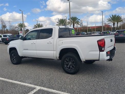 Certified 2022 Toyota Tacoma SR5 w/ Technology Package image 6