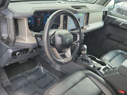 Used 2025 Ford Bronco Outer Banks AWD/4WD image 20