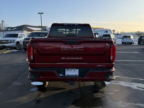 Used 2021 GMC Sierra 2500 AT4 w/ AT4 Premium Plus Package image 7