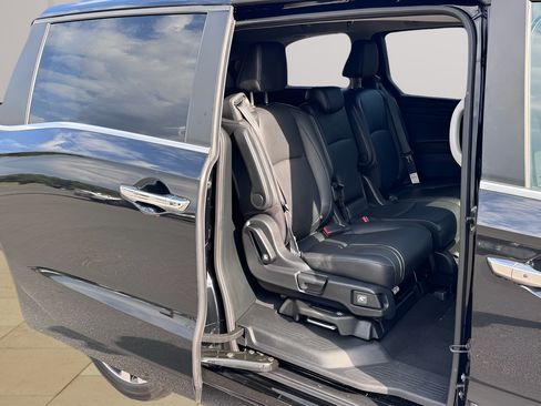Used 2023 Honda Odyssey Touring image 28