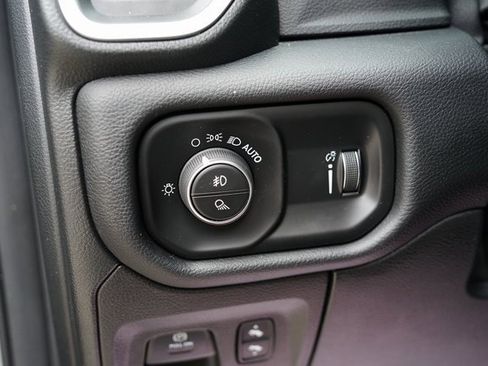 Used 2021 RAM 1500 Big Horn image 13