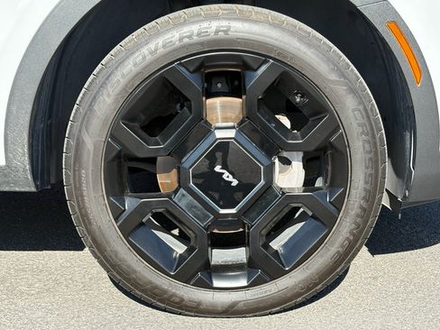 Used 2024 Kia Sorento X-Line EX AWD/4WD image 3