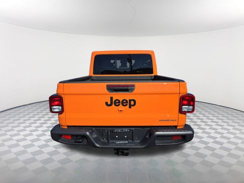 New 2025 Jeep Gladiator Sport image 4