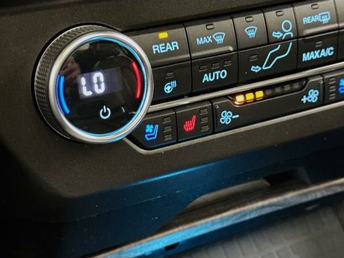 Used 2020 Ford Expedition Limited w/ Special Edition Package image 21