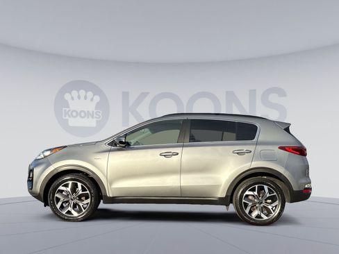 Used 2022 Kia Sportage EX image 2