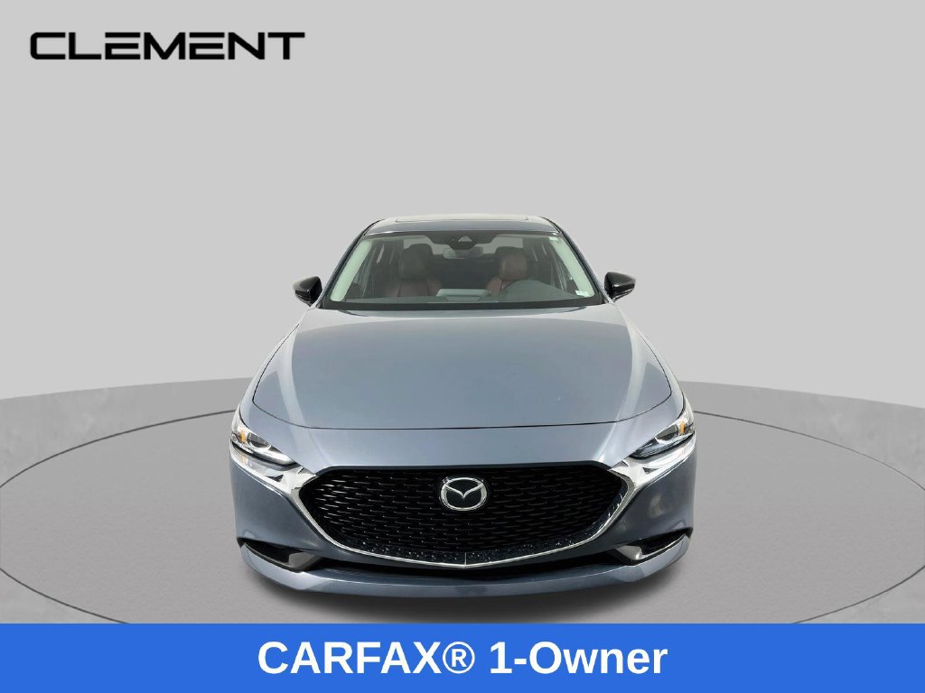 Used 2022 MAZDA MAZDA3 s FWD image 2