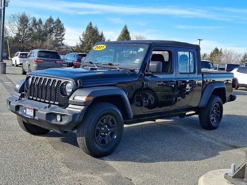 Certified 2021 Jeep Gladiator Sport AWD/4WD image 6