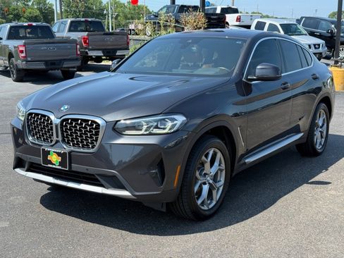 Used 2022 BMW X4 xDrive30i image 4