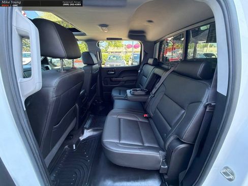 Used 2017 GMC Sierra 1500 SLT w/ SLT Preferred Package AWD/4WD image 21