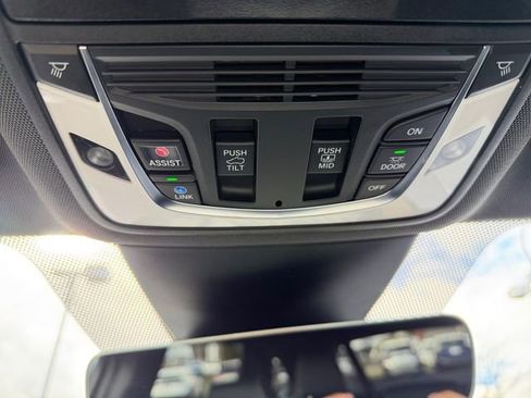 Used 2024 Acura MDX Type S image 32