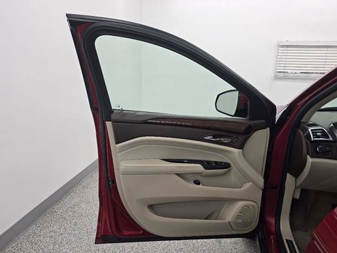 Used 2016 Cadillac SRX Luxury w/ Driver Awareness Package FWD image 30