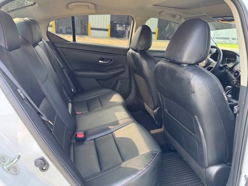 Used 2024 Nissan Sentra SR w/ SR Premium Package FWD image 14