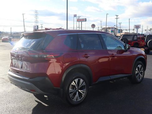 Used 2021 Nissan Rogue SV image 9
