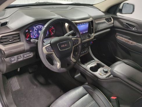 Used 2022 GMC Acadia Denali w/ Denali Ultimate Package image 10