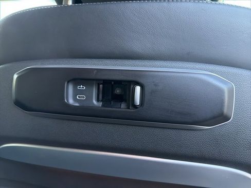 Used 2025 BMW X7 xDrive40i image 17