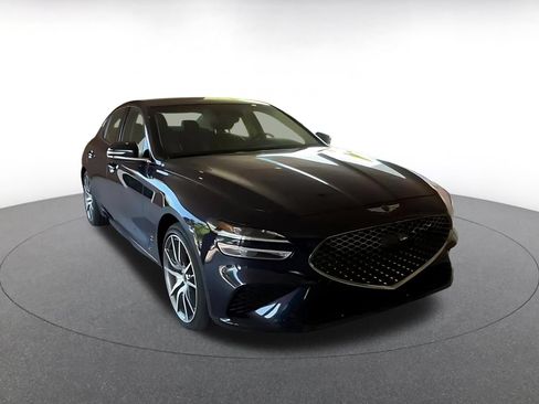 Used 2026 Genesis G70 2.5T RWD image 3