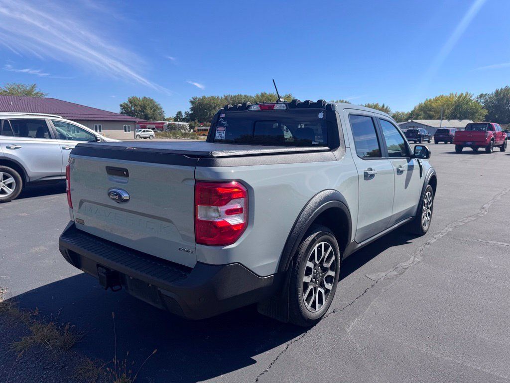 Used 2024 Ford Maverick Lariat w/ 4K Tow Package AWD/4WD image 3