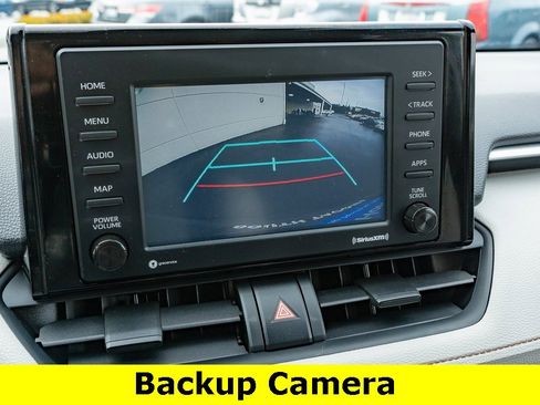 Used 2020 Toyota RAV4 XLE image 7