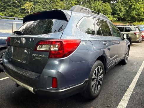 Used 2016 Subaru Outback 3.6R Limited AWD/4WD image 2