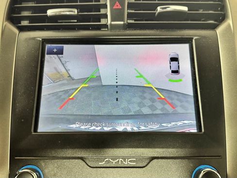 Used 2020 Ford Fusion SEL FWD image 23