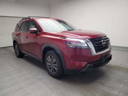 Used 2022 Nissan Pathfinder SV FWD image 13
