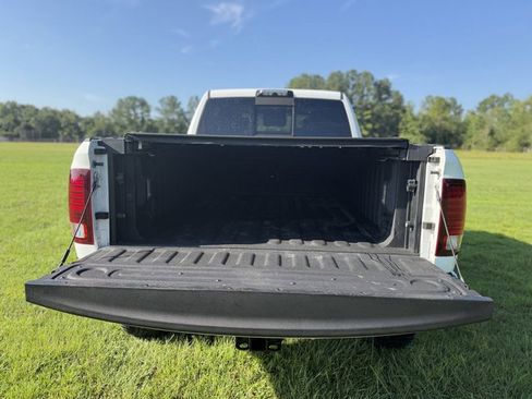 Used 2018 RAM 2500 Laramie w/ Sport Appearance Group AWD/4WD image 7