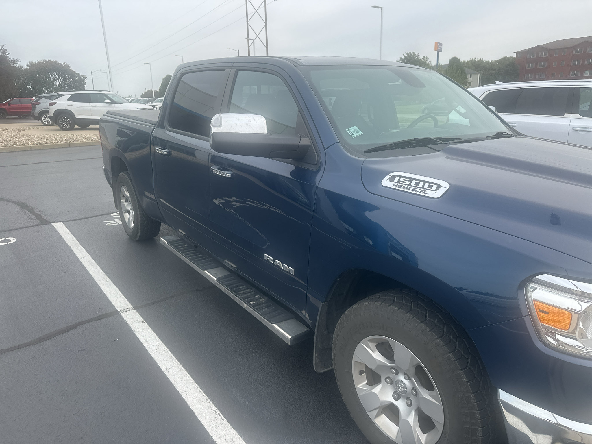 Used 2019 RAM 1500 Big Horn AWD/4WD image 3
