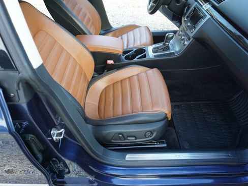 Used 2014 Volkswagen CC Executive FWD image 29