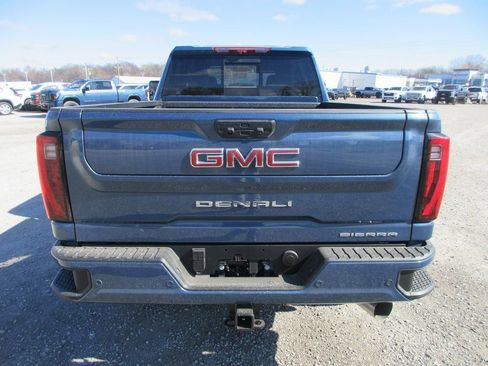 New 2026 GMC Sierra 2500 Denali w/ Denali Reserve Package AWD/4WD image 6