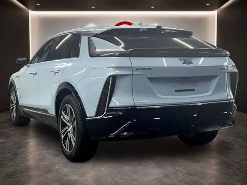 Used 2024 Cadillac Lyriq Luxury RWD image 5
