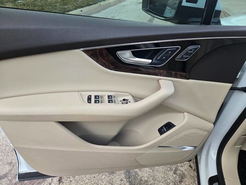 Used 2018 Audi Q7 3.0T Prestige image 15