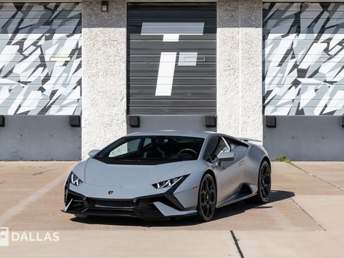 Used 2024 Lamborghini Huracan Tecnica image 5