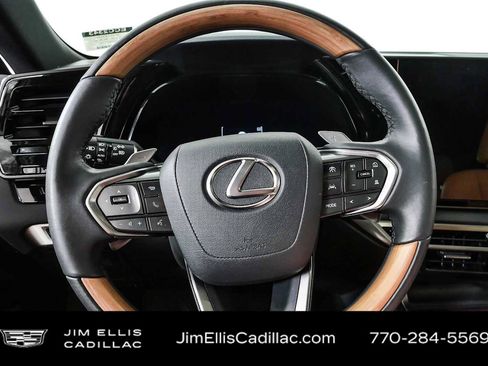 Used 2025 Lexus RX 350 AWD image 9