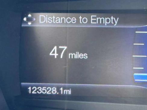 Used 2016 Ford Fusion SE FWD image 19