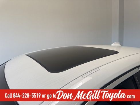 Used 2019 BMW 330i Sedan w/ Convenience Package image 10