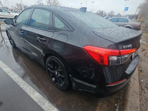 Used 2023 Honda Civic Sport image 4