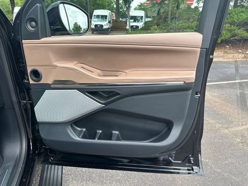 New 2026 Lincoln Navigator L Black Label AWD/4WD image 16