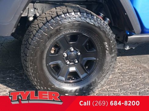 Used 2022 Jeep Gladiator Mojave AWD/4WD image 44