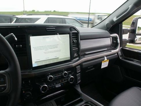 New 2026 Ford F350 Lariat image 24