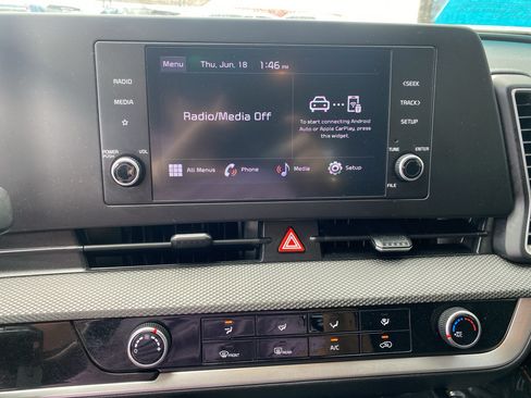 Used 2023 Kia Sportage LX AWD/4WD image 11
