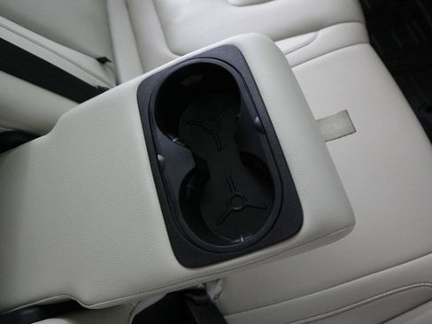 Used 2015 Ford Edge Titanium w/ Equipment Group 302A AWD/4WD image 46