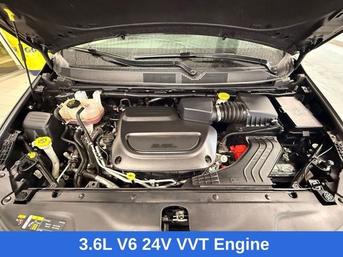 Used 2023 Chrysler Pacifica Limited image 50