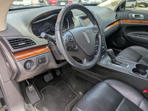 Used 2016 Lincoln MKT AWD w/ Equipment Group 201A image 10