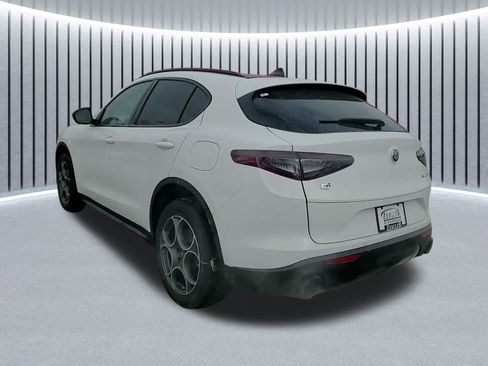 New 2025 Alfa Romeo Stelvio Sprint image 13