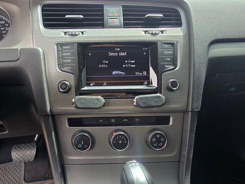 Used 2015 Volkswagen Golf TDI S FWD image 15