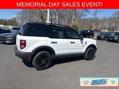 Used 2025 Ford Bronco Sport Badlands AWD/4WD image 8