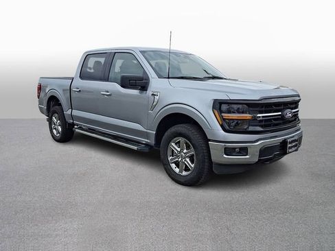 Used 2025 Ford F150 XLT w/ Equipment Group 301A Standard AWD/4WD image 3
