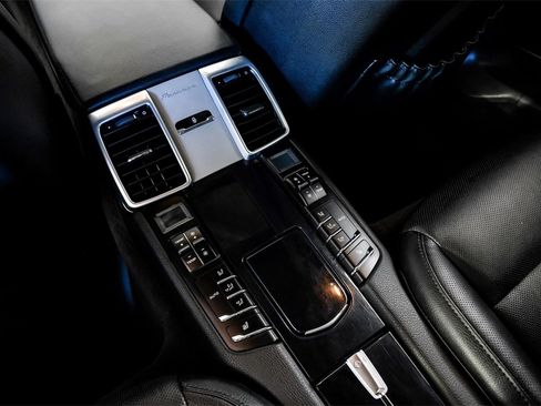 Used 2016 Porsche Panamera Edition w/ Premium Package Plus image 41